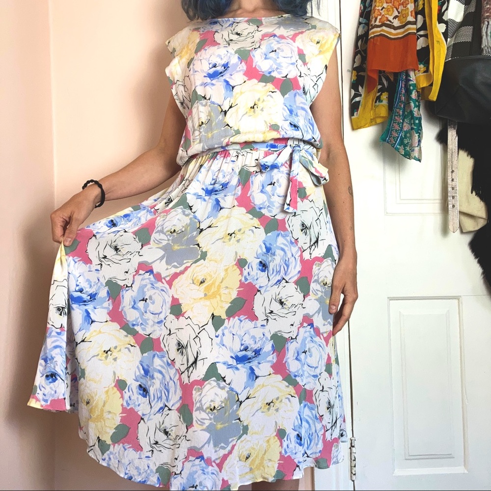 80s sleeveless floral summer dress